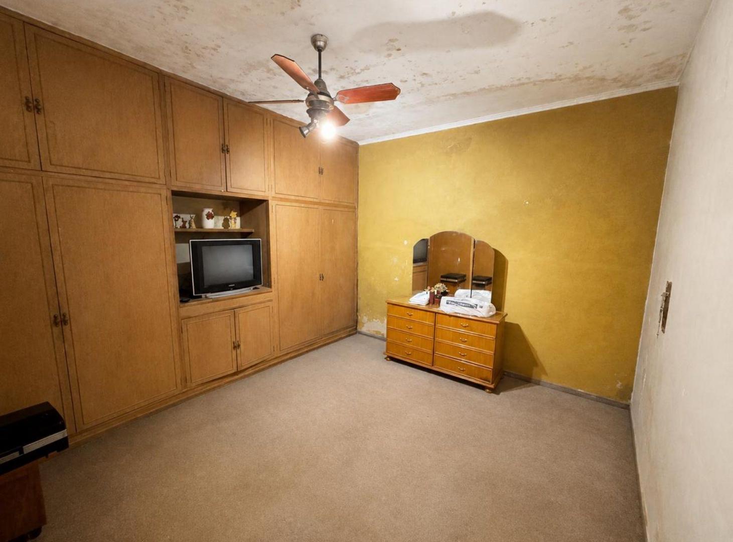 Foto de CASA+PLANTA ALTA+LOCAL COMERCIAL EN BARRIO CENTRO, imagen 2