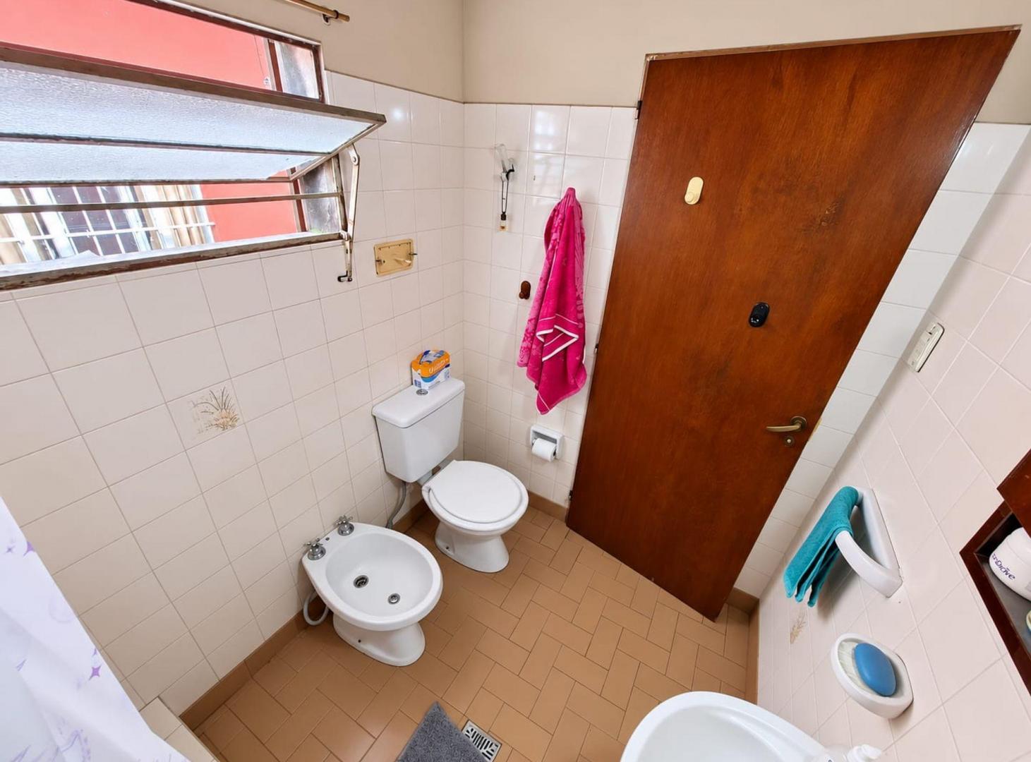 Foto de Casa 2 Dormitorios, Cochera. Espora al 2300, imagen 5