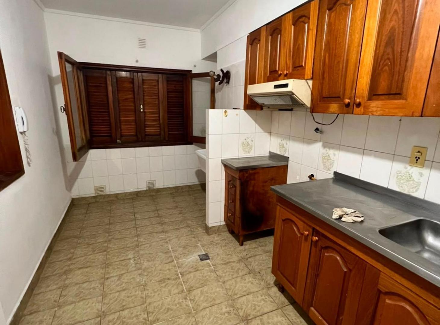Foto de DEPARTAMENTO SEMI PISO 3 DORMITORIOS ASCENSOR, imagen 1