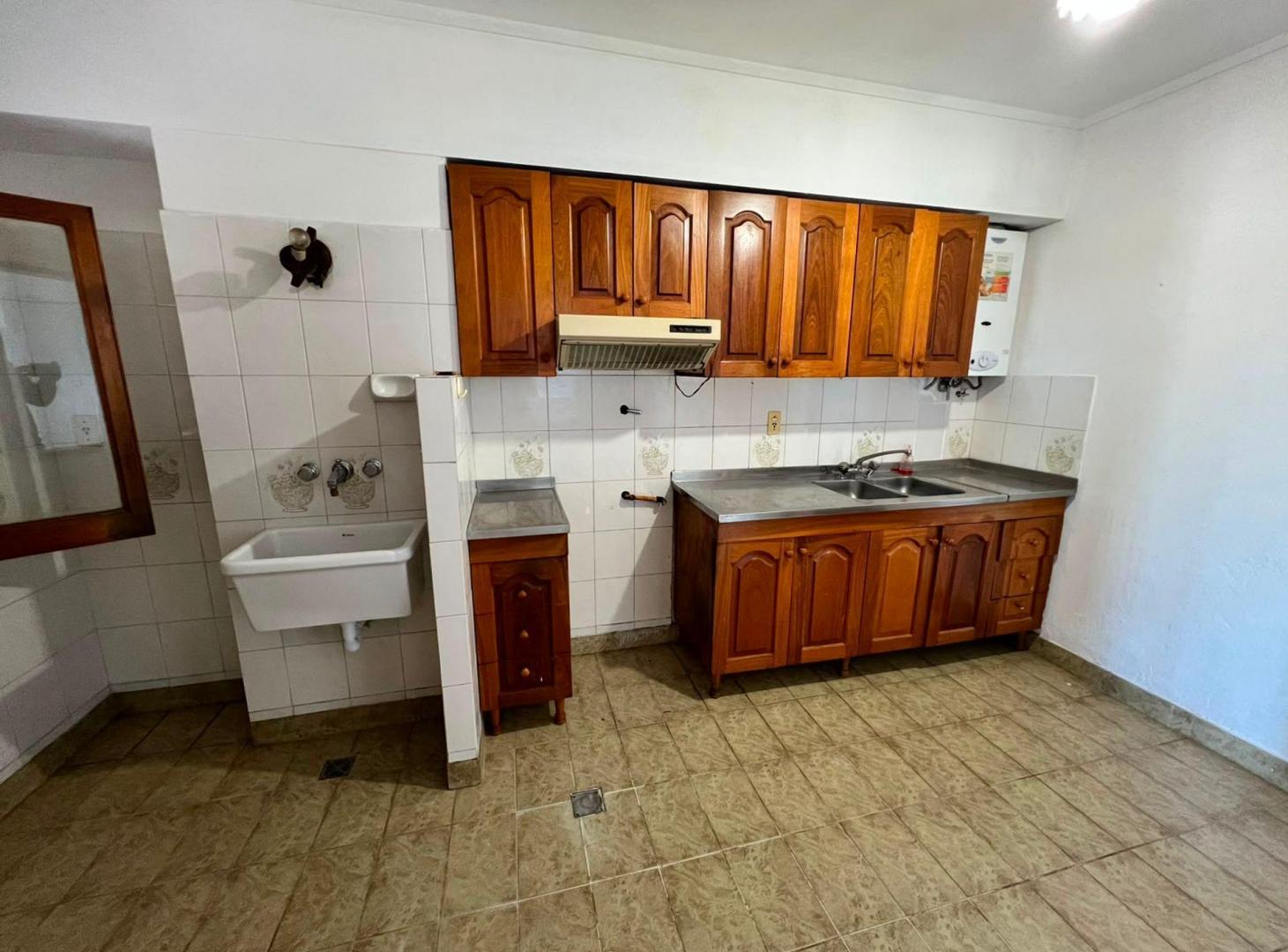 Foto de DEPARTAMENTO SEMI PISO 3 DORMITORIOS ASCENSOR, imagen 3