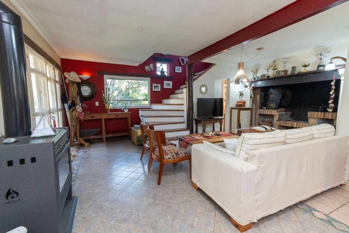 Foto de Casa en Villa Calefornia de 3 dormitorios, pileta, imagen 3