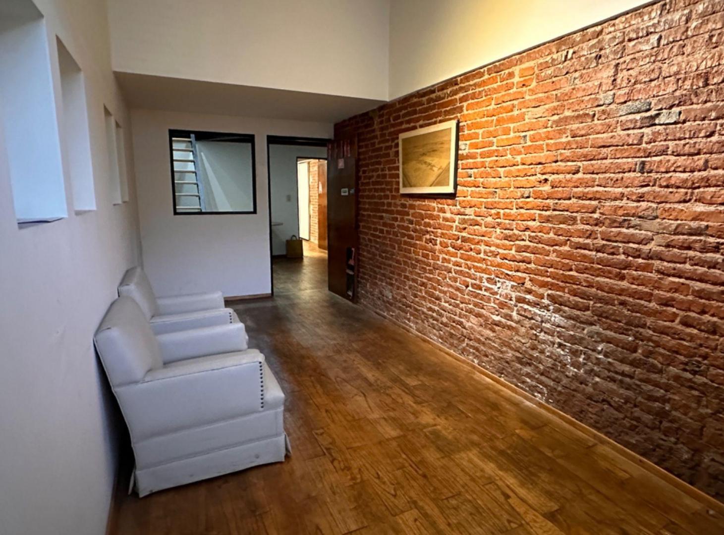 Foto de Estudio / oficina en VENTA a metros de la peatonal, imagen 3