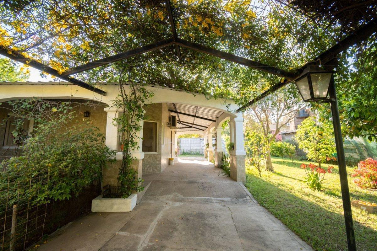 Foto de CASA QUINTA EN VENTA 2 DORM BARRIO LAS PALTAS, imagen 2