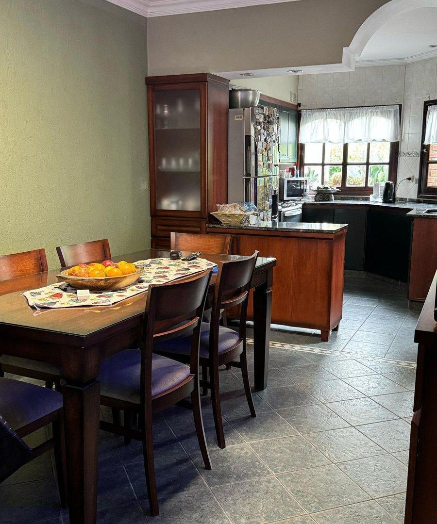 Foto de Venta amplia casa en Barrio Sur, imagen 3