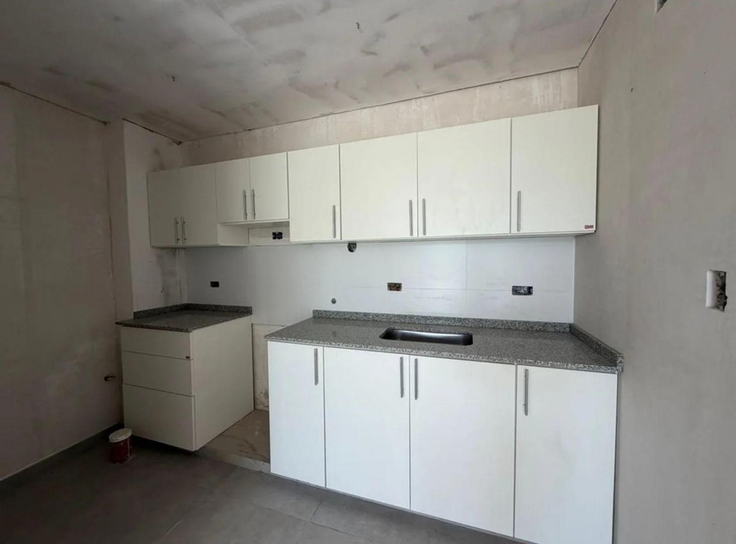 Foto de Re/max vende 1 dorm. c/ cochera barrio sur, imagen 5