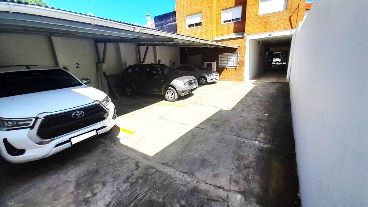 Foto de VENTA COCHERA A MTS. DE BV. PELLEGRINI, imagen 5