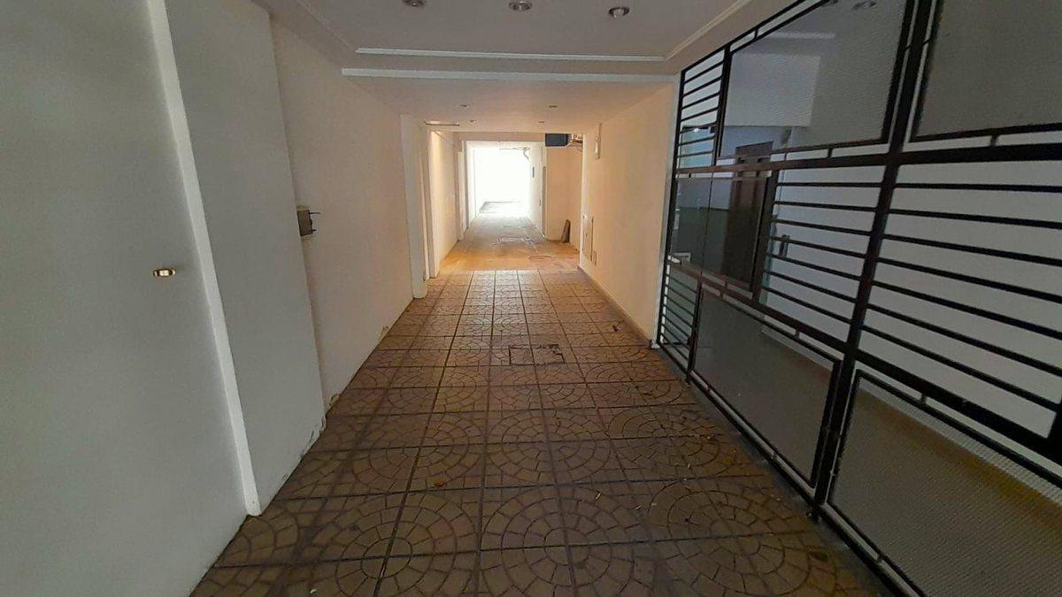 Foto de VENTA COCHERA A MTS. DE BV. PELLEGRINI, imagen 2