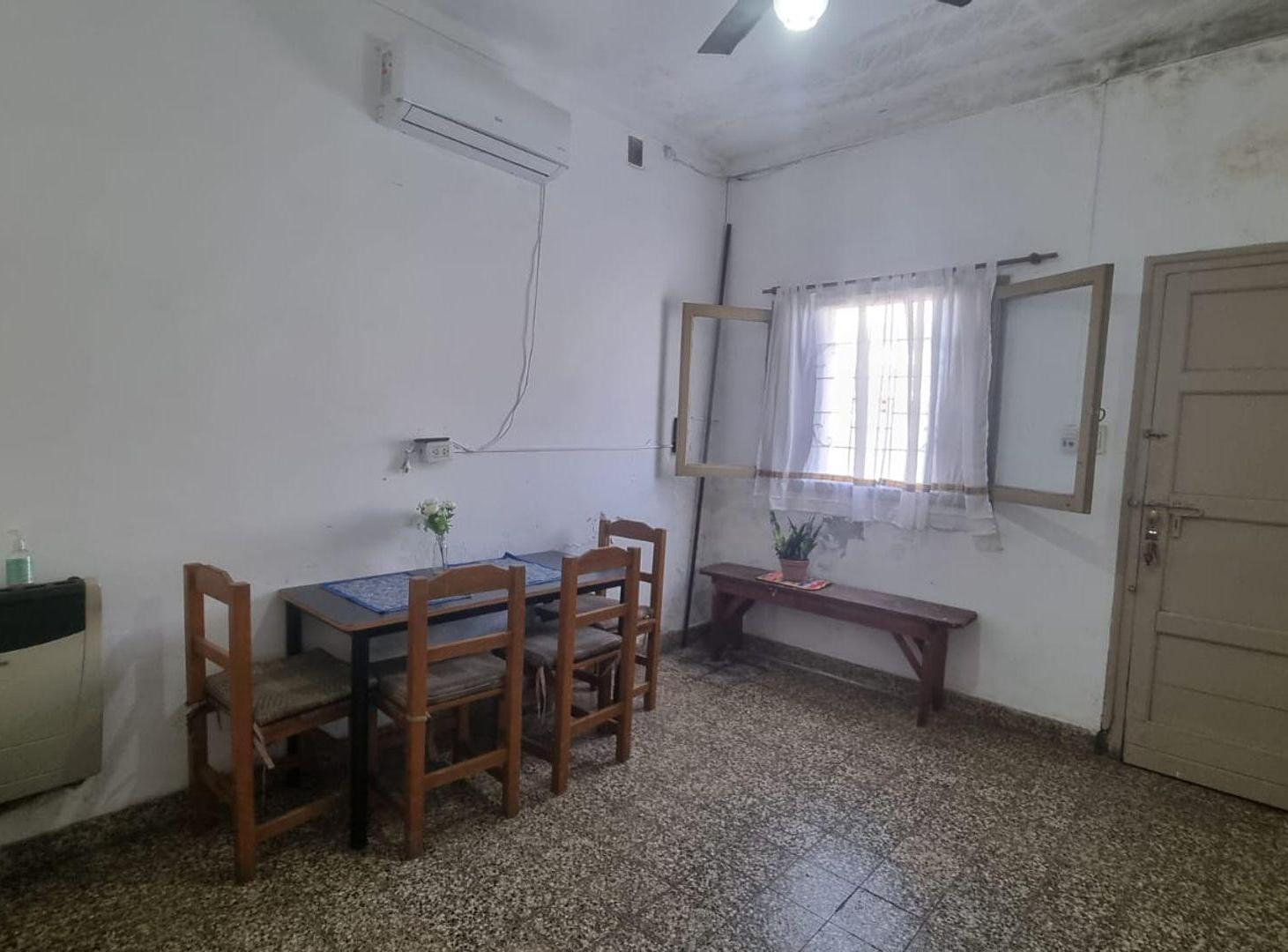 Foto de Venta Casa 3 dormitorios a metros de Av. Peñaloza, imagen 2