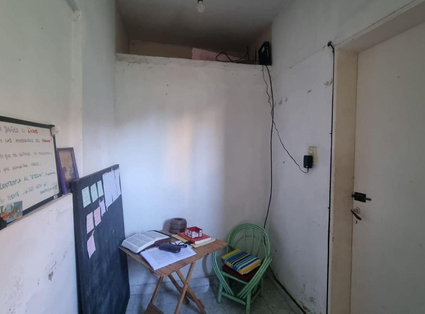 Foto de Venta Casa 3 dormitorios a metros de Av. Peñaloza, imagen 4