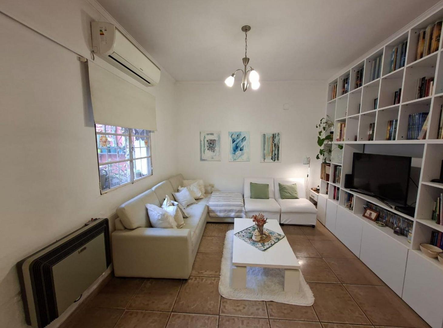 Foto de Casa en PH, 2 Dormitorios, Domingo Silva al 2400., imagen 1