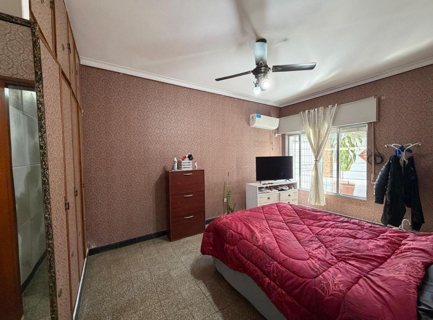 Foto de CASA EN BARRIO SGTO. CABRAL (APTA A CREDITO)., imagen 3