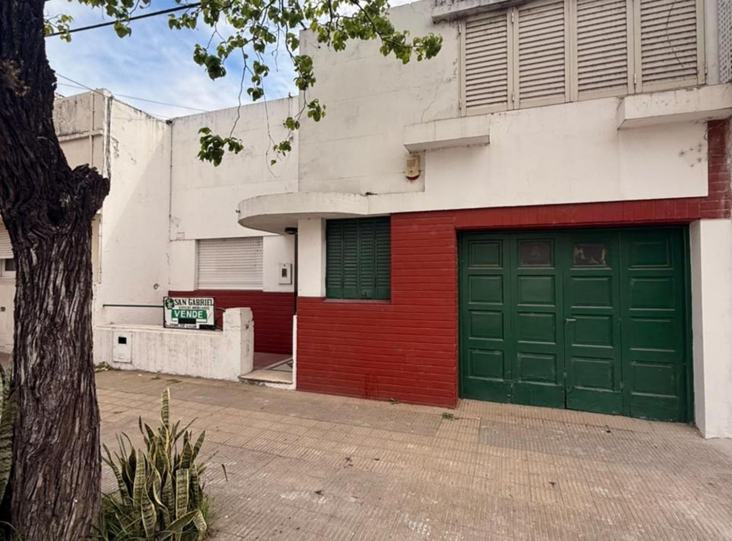 Foto de CASA CON PATIO A MTS DE BV., imagen 1