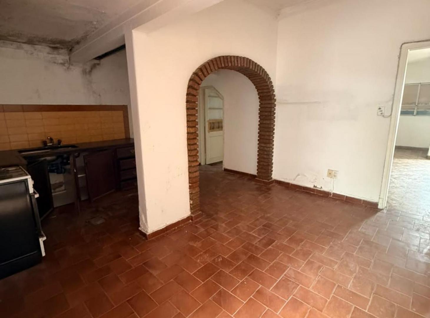 Foto de CASA CON PATIO A MTS DE BV., imagen 3