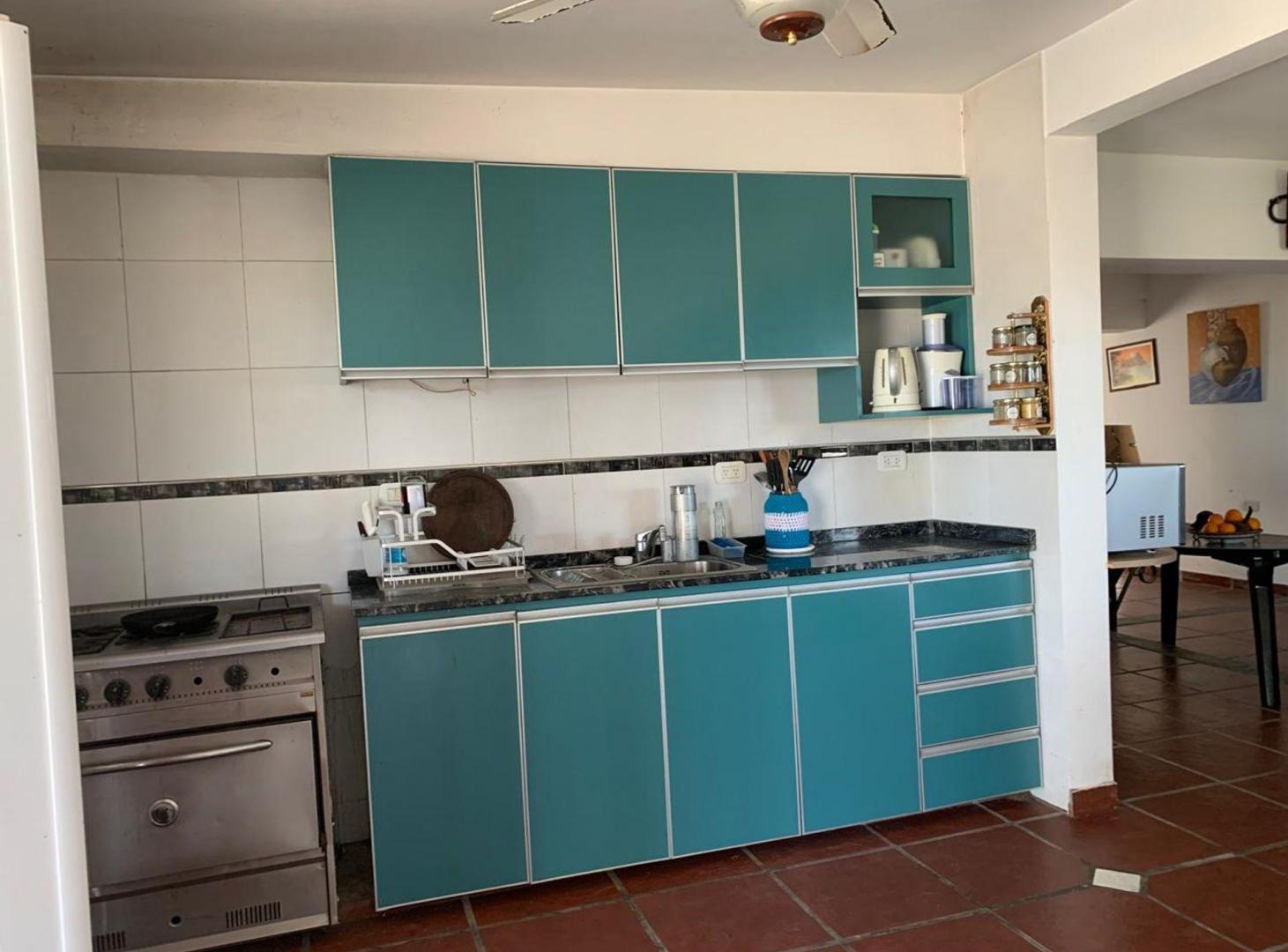 Foto de CASA AMPLIA EN CAIMA SOBRE RUTA 11, imagen 3