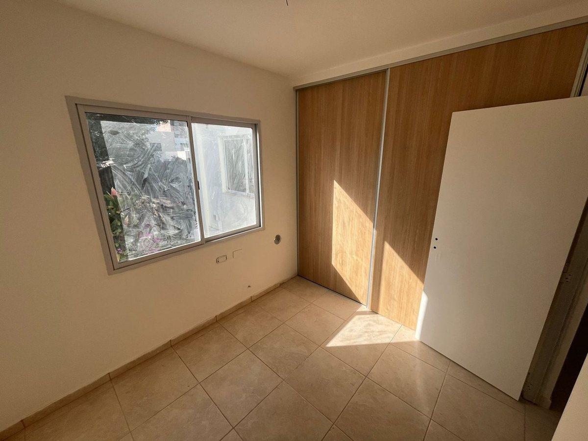 Foto de DEPARTAMENTO 2 DORMITORIOS CON PATIO, Barrio Sur., imagen 2