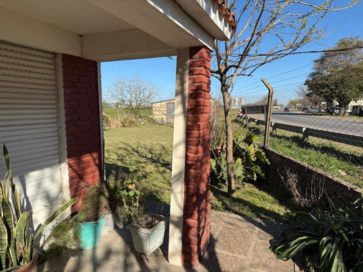 Foto de VENTA DE PROPIEDAD SOBRE R11, imagen 3