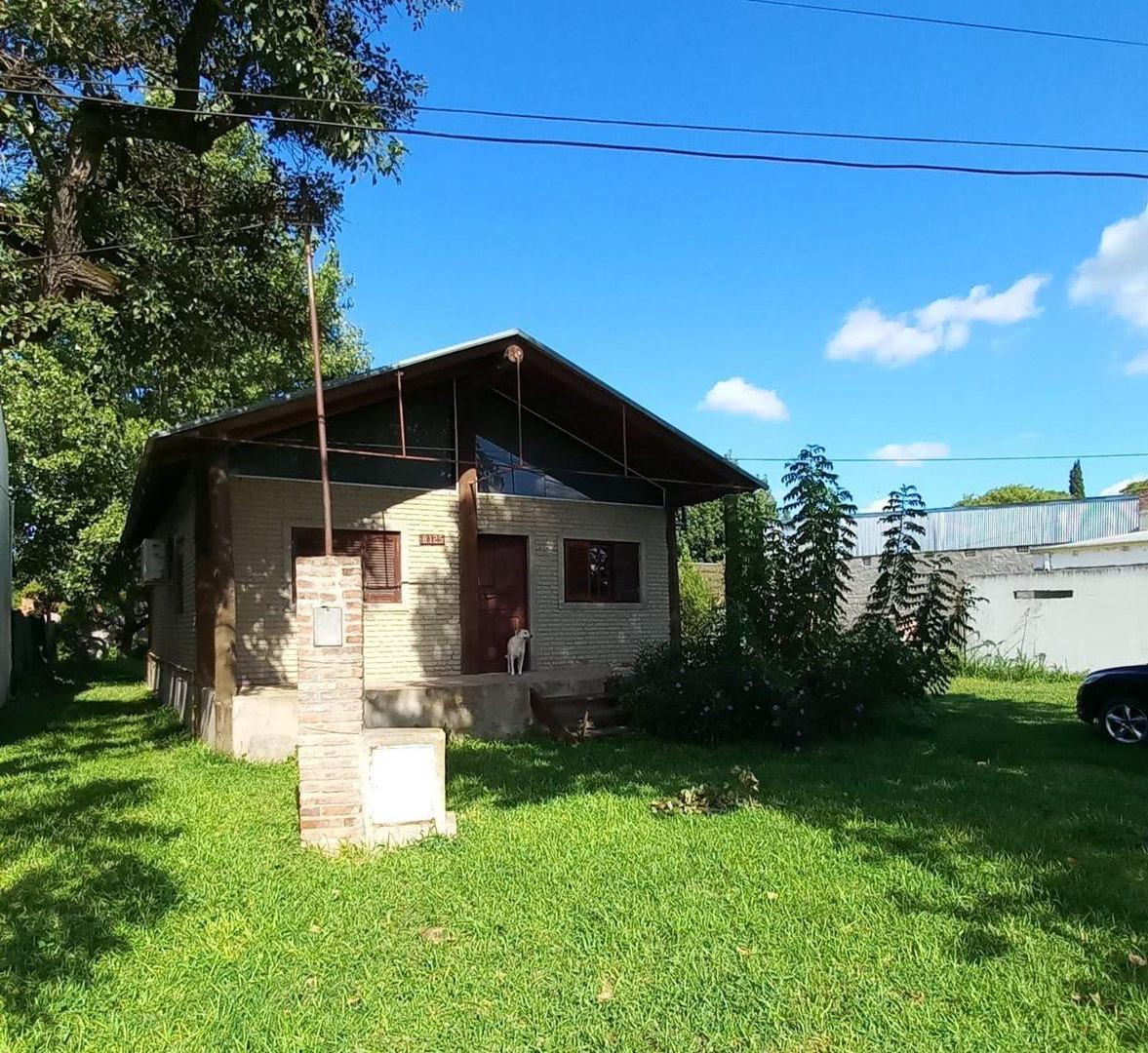 Foto de CASA Y TERRENO SOBRE RUTA 11 N° 8125 - SAUCE VIEJO, imagen 5