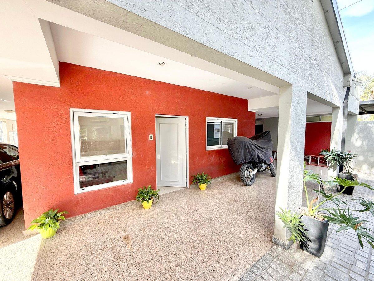 Foto de SE VENDE CASA EN LA TATENGUITA, imagen 2