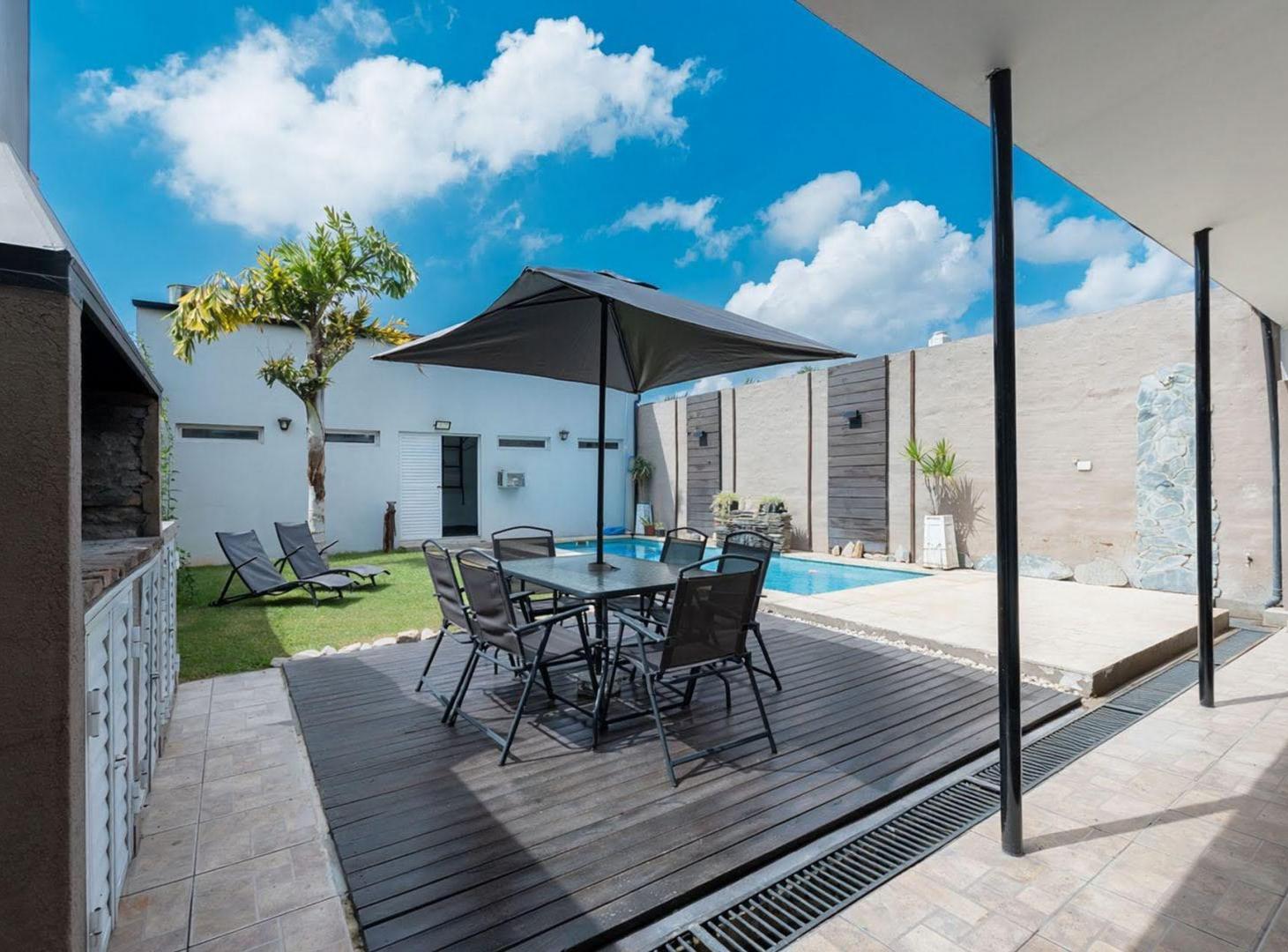 Foto de Hermosa casa de dos plantas en Altos del Valle, imagen 1