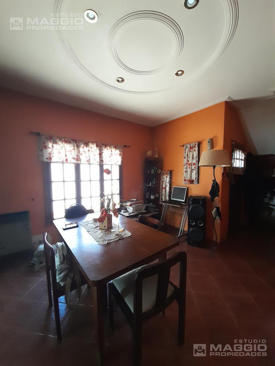 Foto de VENTA CASA 5 AMBIENTES SAN JUSTO, imagen 2