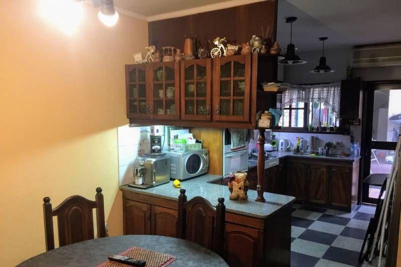 VENTA CASA 4 AMBIENTES VILLA SARMIENTO