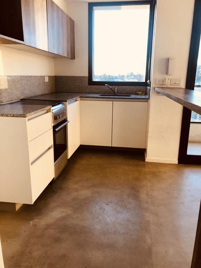 Foto de VENTA DEPARTAMENTO 2 AMBIENTES HAEDO, imagen 4
