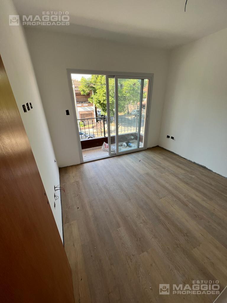 Foto de DUPLEX 4 AMBIENTES VENTA VILLA SARMIENTO, imagen 3