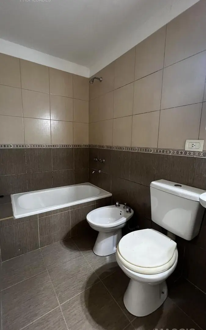 Departamento en Villa Sarmiento 4