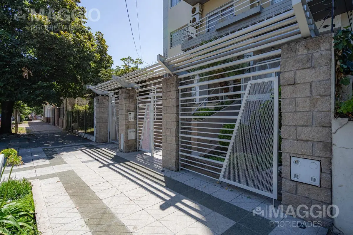 VENTA DEPARTAMENTO EN MORON 5