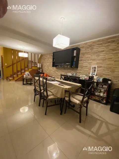 CASA ALQUILER VILLA SARMIENTO 5 AMBIENTES 3