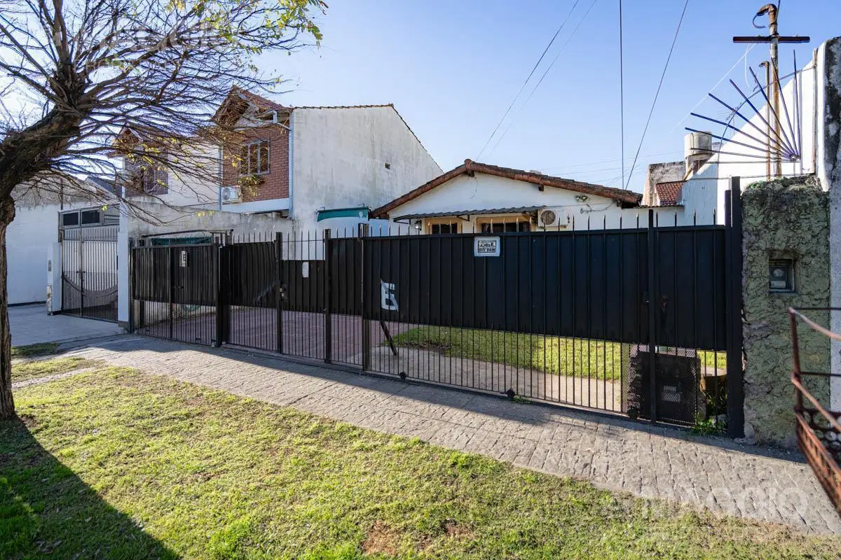 Casa en Ramos Mejia 4