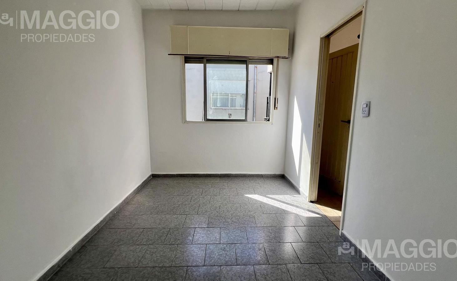 Foto de VENTA PH EN VILLA LUZURIAGA, imagen 1
