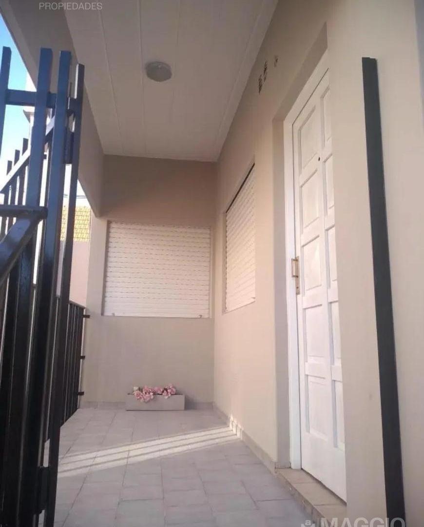 Foto de VENTA PH EN VILLA LUZURIAGA, imagen 5