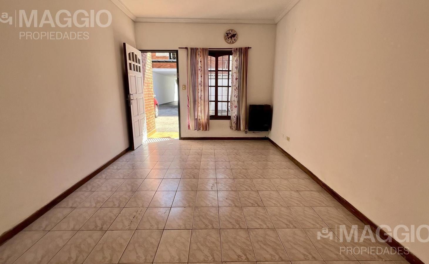 Foto de VENTA PH VILLA LUZURIAGA, imagen 5