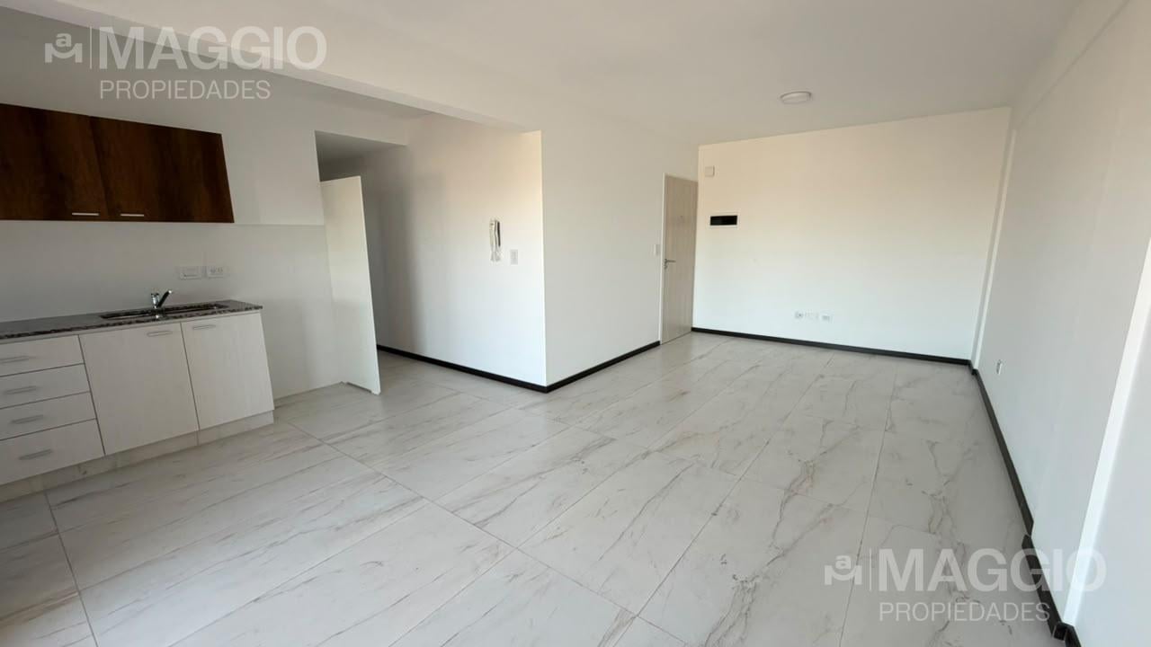 Foto de Venta Departamento en Haedo, imagen 3