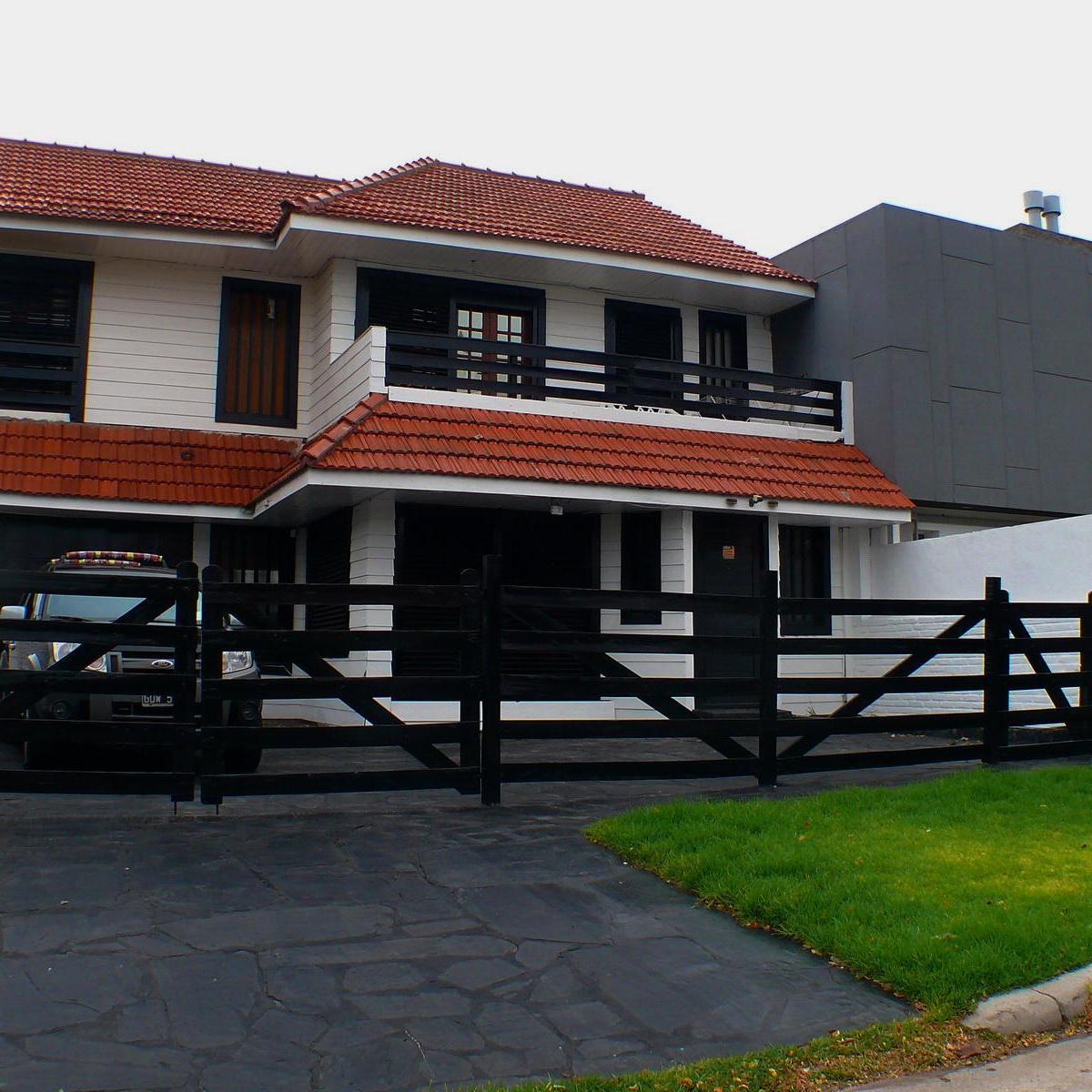 Propiedad Multifamiliar Sobre Lote de 454 m² Próximo a La Costa. 1