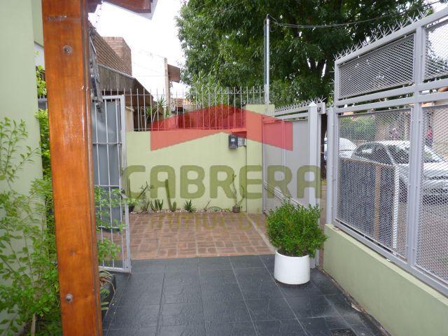 Casa ideal dos familias. en Olivos.