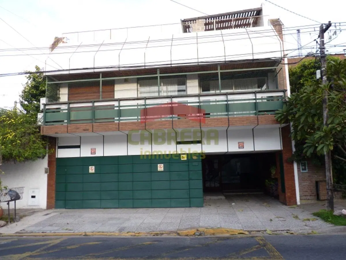 Impecable Depto 3 dormitorios c/cochera, bajas expensas. Próximo Colegio La Salle. 2