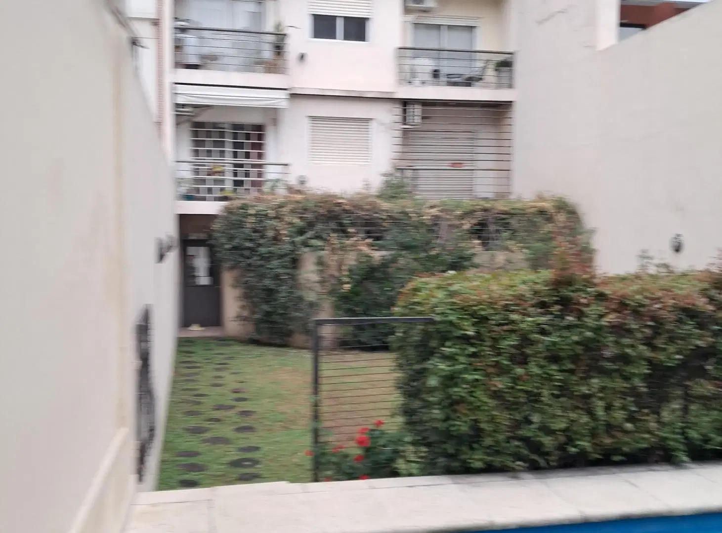 Excelente amplio ambiente- Balcón - Pileta- SUM 2