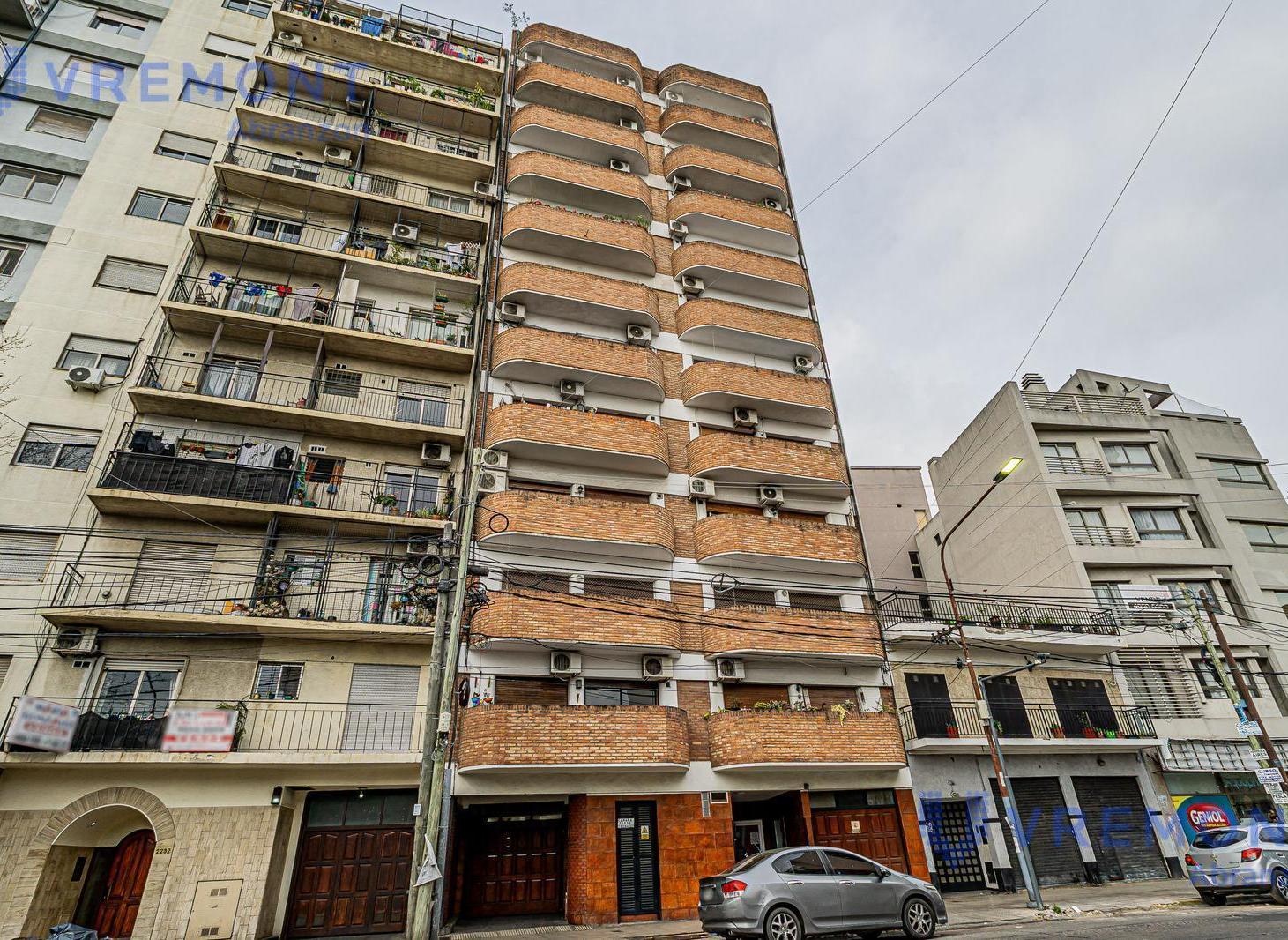 Av. Gaona al 2200 Departamento de 2 ambientes 2 cuadras estación Ramos Mejia