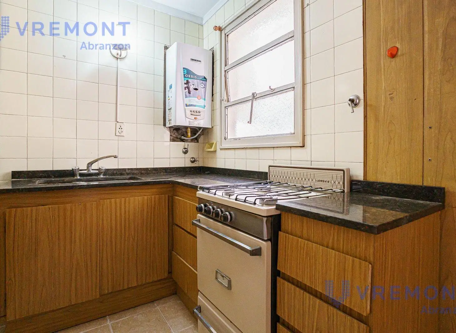 Misiones 300 departamento 3 ambientes con balcon en venta en Balvanera 3