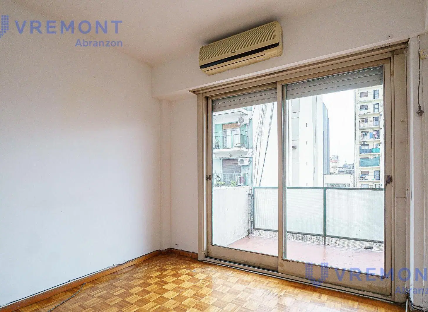 Misiones 300 departamento 3 ambientes con balcon en venta en Balvanera 4