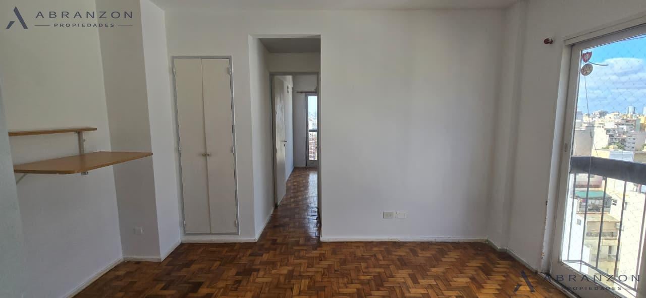 Foto de Departamento 2 ambientes con balcon y vista abierta a una cuadra del, imagen 2