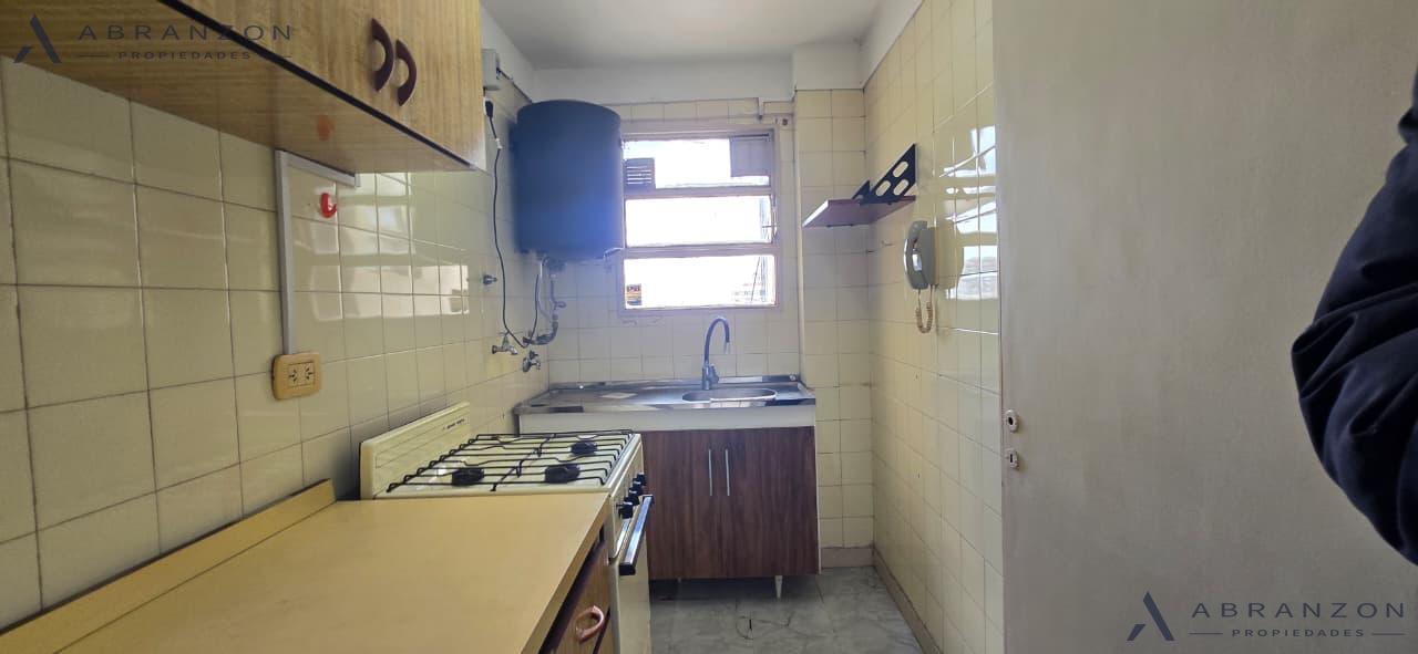 Foto de Departamento 2 ambientes con balcón y vista abierta en Caballito, imagen 2