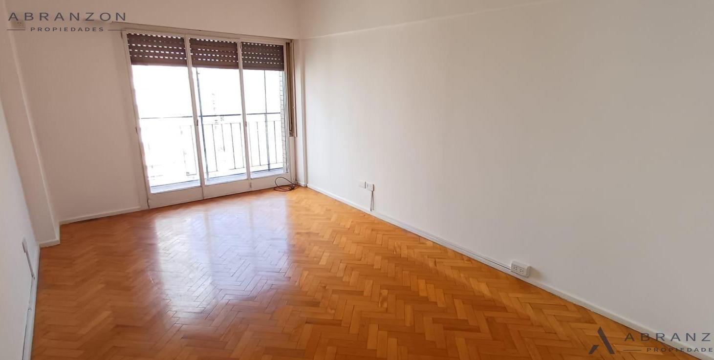 Foto de Departamento 3 ambientes con dependencia y balcón en Almagro, imagen 1