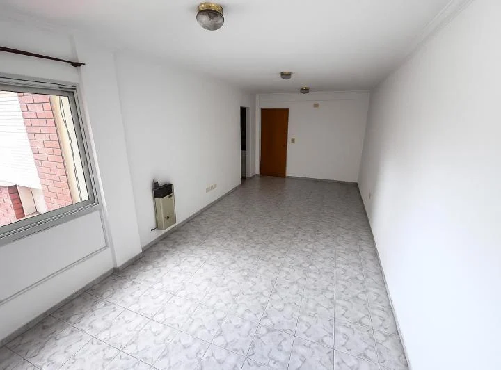 DPTO UN DORM PROXIMO A PATIO OLMOS 4
