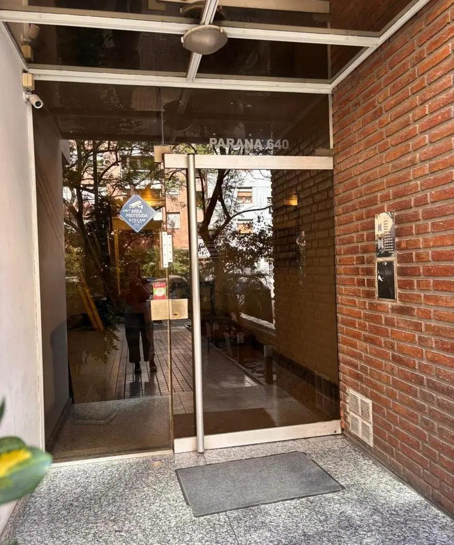 DPTO EN VENTA UN DORM CON PATIO 4
