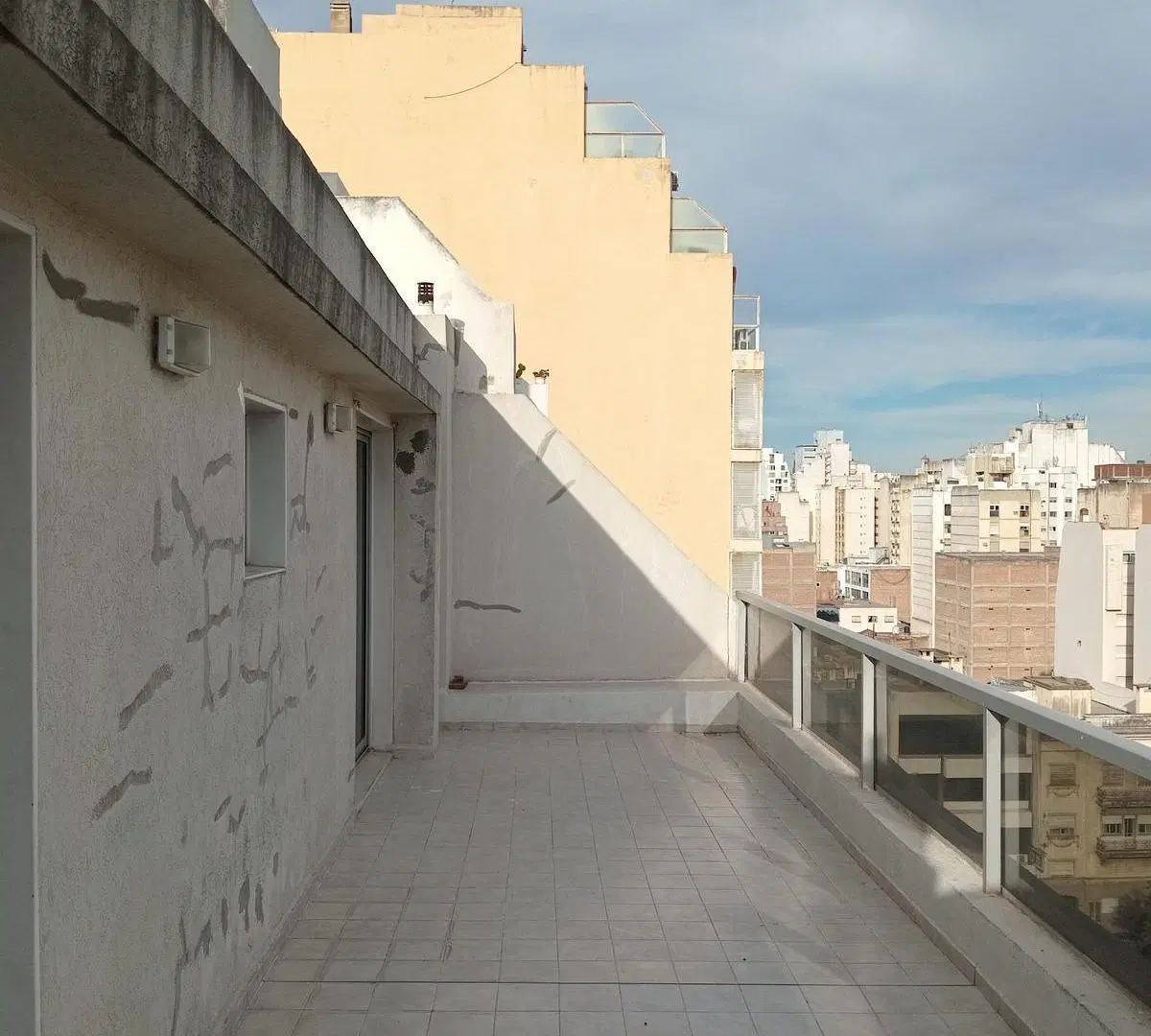 DÚPLEX DOS DORM CON 2 TERRAZAS - B° ALBERDI 4