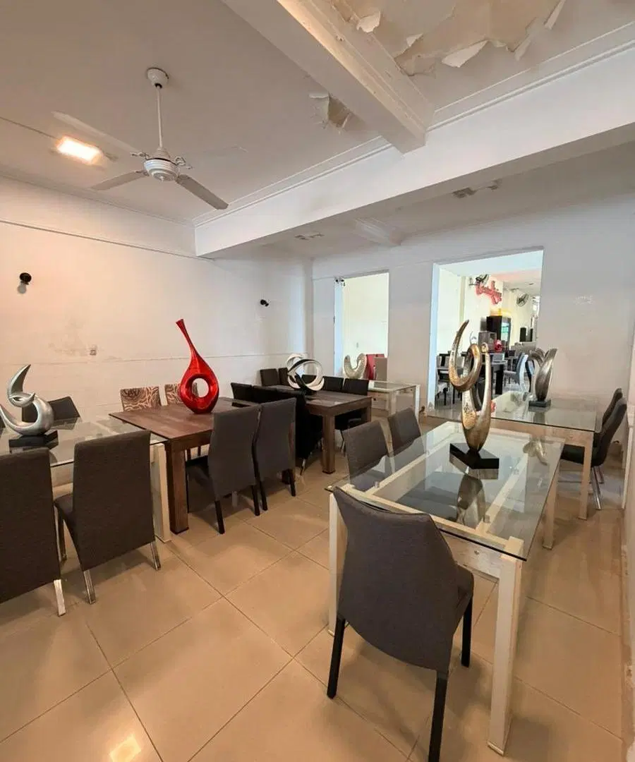 GRAN LOCAL COMERCIAL EN VENTA 5