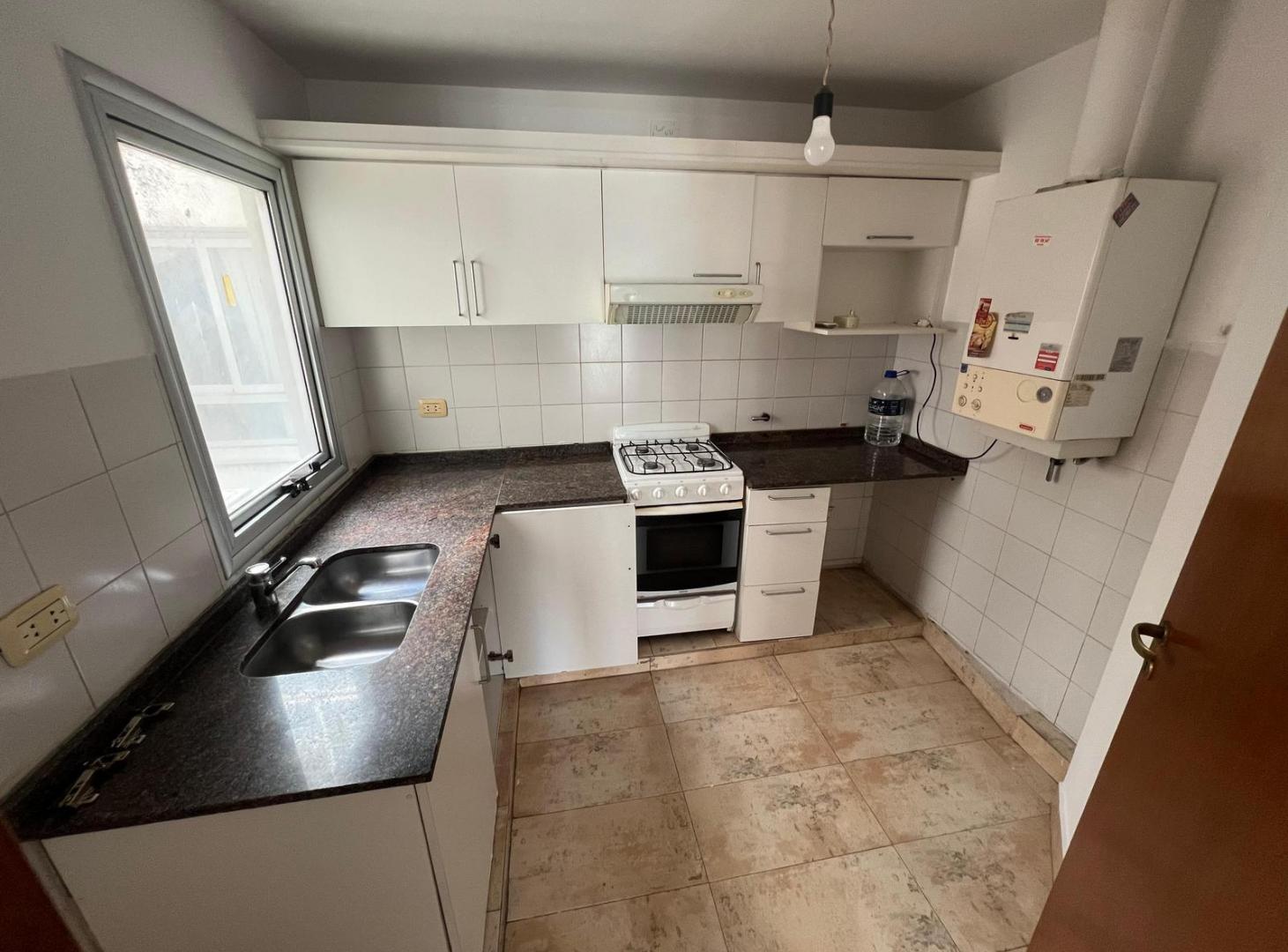 Foto de ¡AMPLIO DEPARTAMENTO CON VISTA AL PARQUE SARMIENTO!, imagen 1